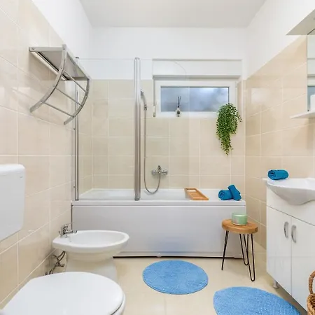 Apartment Mila *